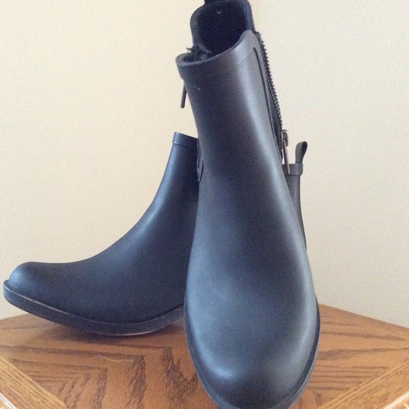 lucky brand bunita rain boot